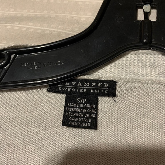 cream cardigan with 2 pockets - Picture 3 of 3